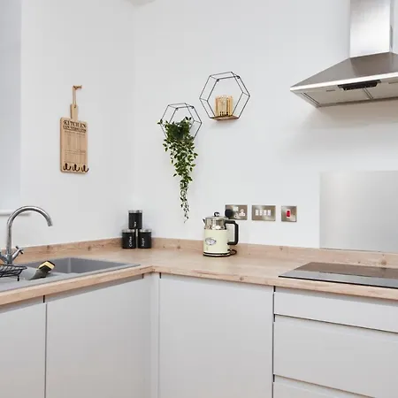 Large Duplex Penthouse In Leeds - Parking Apartmán *