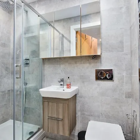 Large Duplex Penthouse In Leeds - Parking Apartamento *