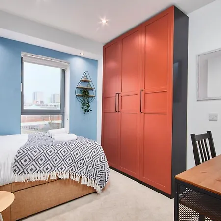 Large Duplex Penthouse In Leeds - Parking Apartamento Leeds (West Yorkshire)