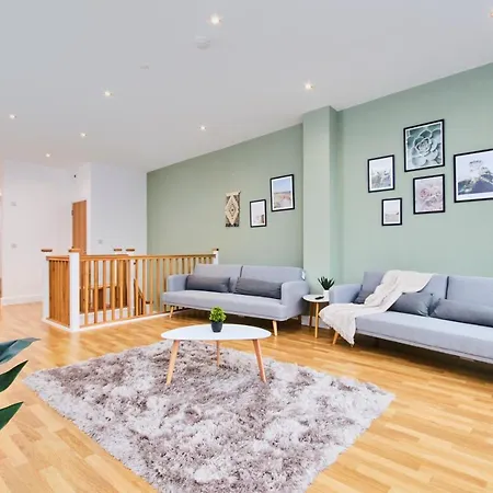 Apartamento Large Duplex Penthouse In Leeds - Parking