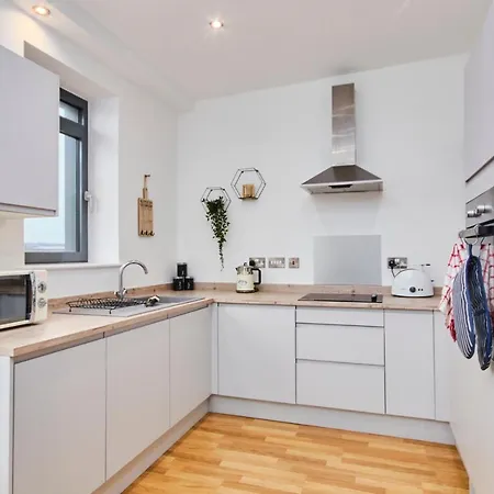 Large Duplex Penthouse In Leeds - Parking Lejlighed *